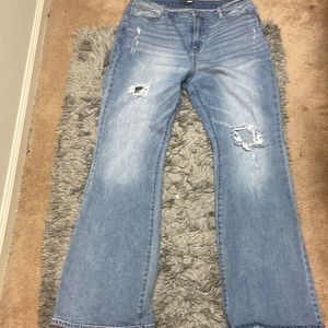 Fashion nova slight distressed boot cut jean us 14